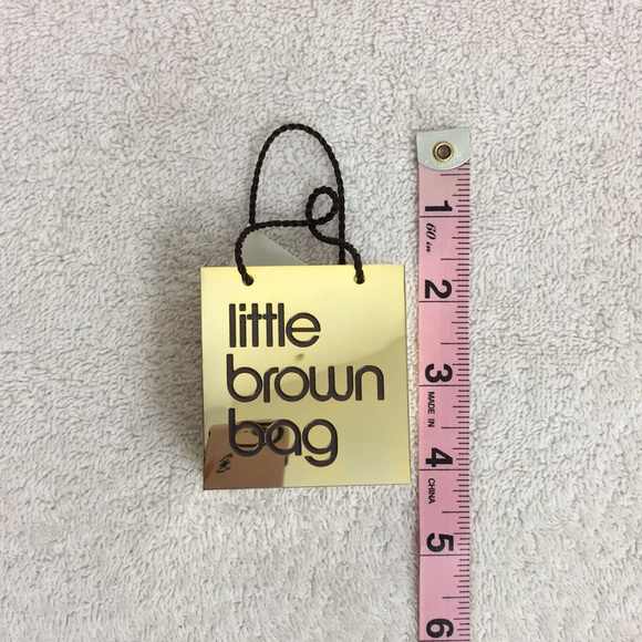 NWT New Gold Bloomingdale’s Metal Gift Bag Ornament Decor - Picture 7 of 9